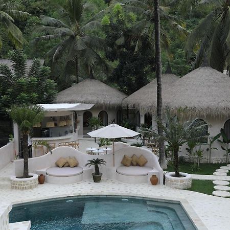 Готель Tiu Oasis Lombok Kuta  Екстер'єр фото
