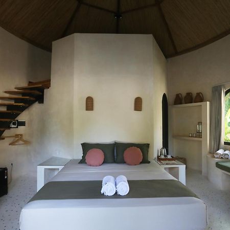 Готель Tiu Oasis Lombok Kuta  Екстер'єр фото