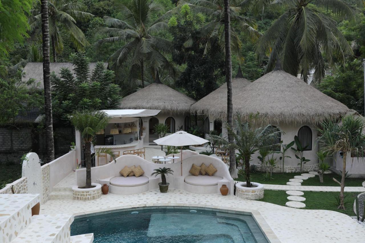 Готель Tiu Oasis Lombok Kuta  Екстер'єр фото